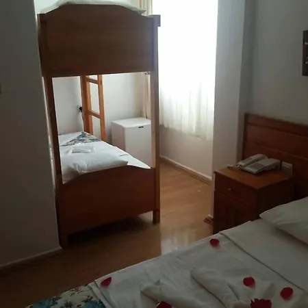 Hotel Chronos