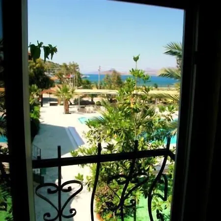 Hotel Chronos 3*