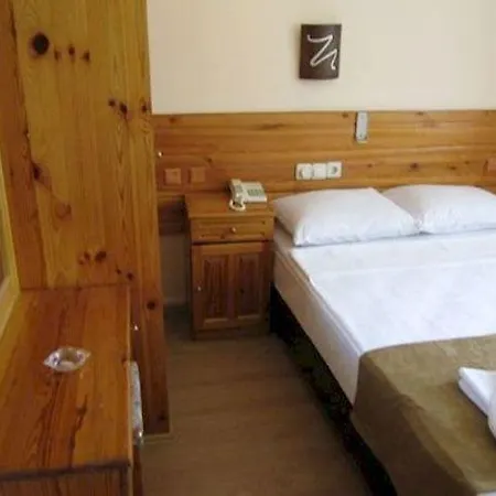 Hotel Chronos Bitez